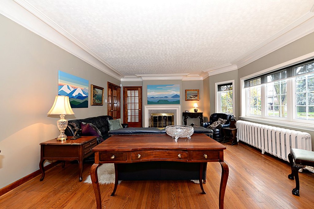 ottawa house for sale - 469 island park drive - living room
