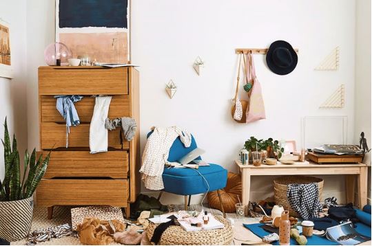 The First 15 Things To Do To Declutter Your Life