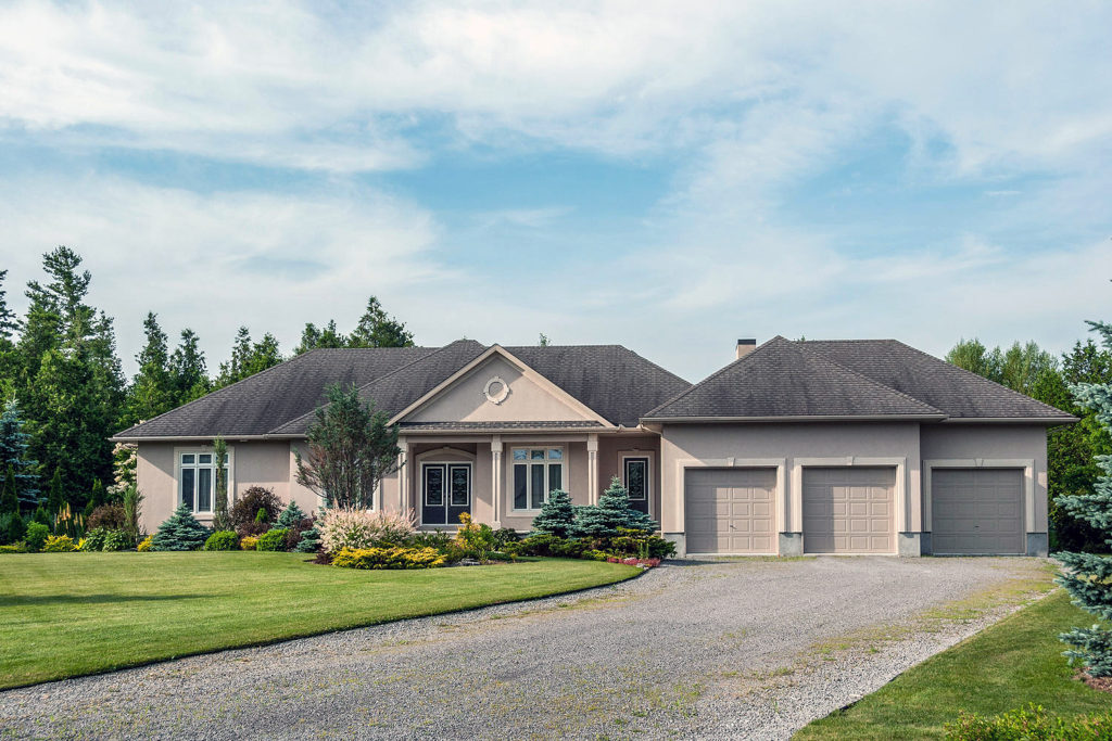 Ottawa House for Sale <br>Ashton Country Club Village <br>34 Canadian Drive <br>$759,900<br><br>Open House <br>Thursday, August 8, 2019 <br>11 a.m. -1 p.m. <br><br>Open House <br>Sunday, August 11, 2019 <br>2-4 p.m.